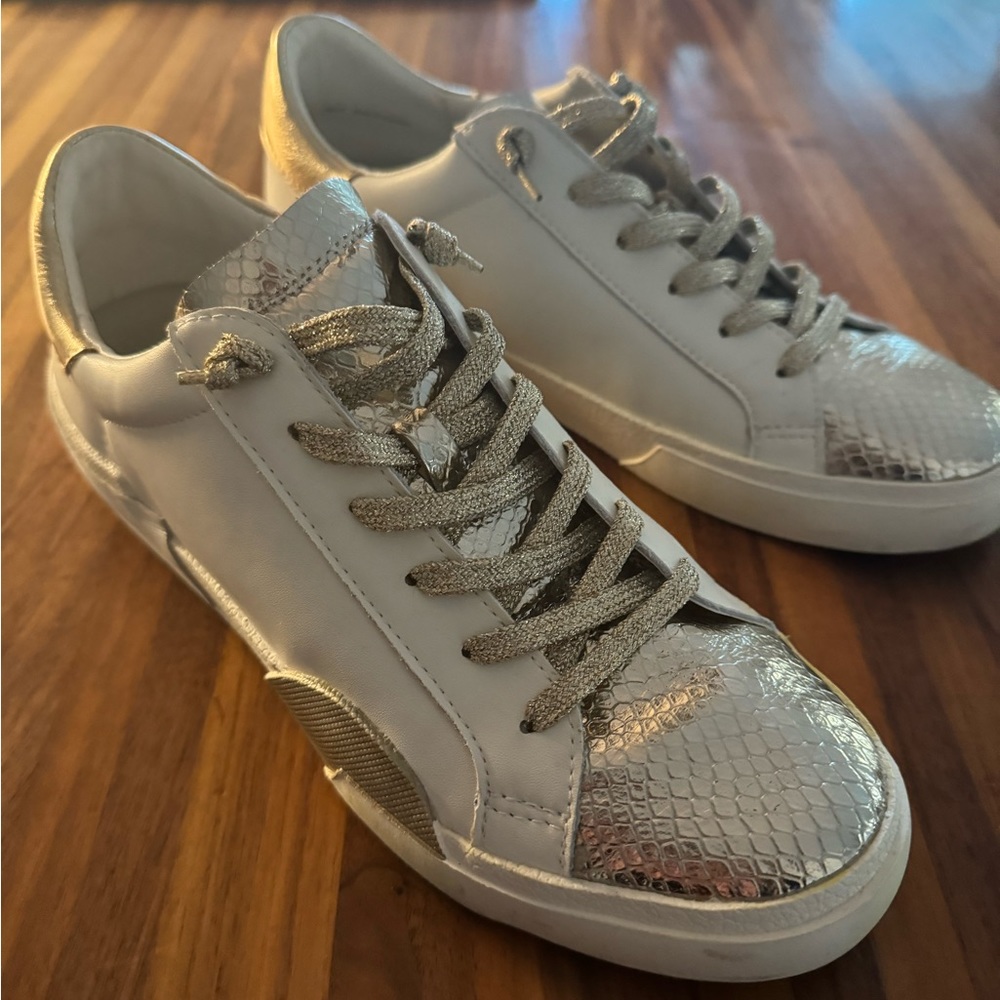 Dolce Vita Zina Sneakers